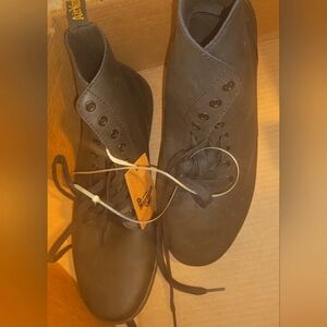 New with tags black Dr. Martens TOBIAS boots